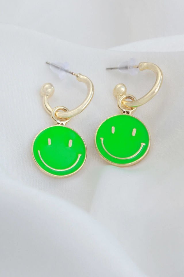Yeşil Renk Mineli Smile Küpe