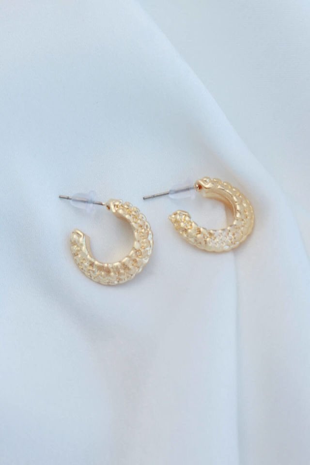 Mini Halka Desenli Gold Küpe